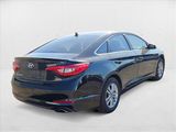 Used 2017 Hyundai Sonata SE image 4