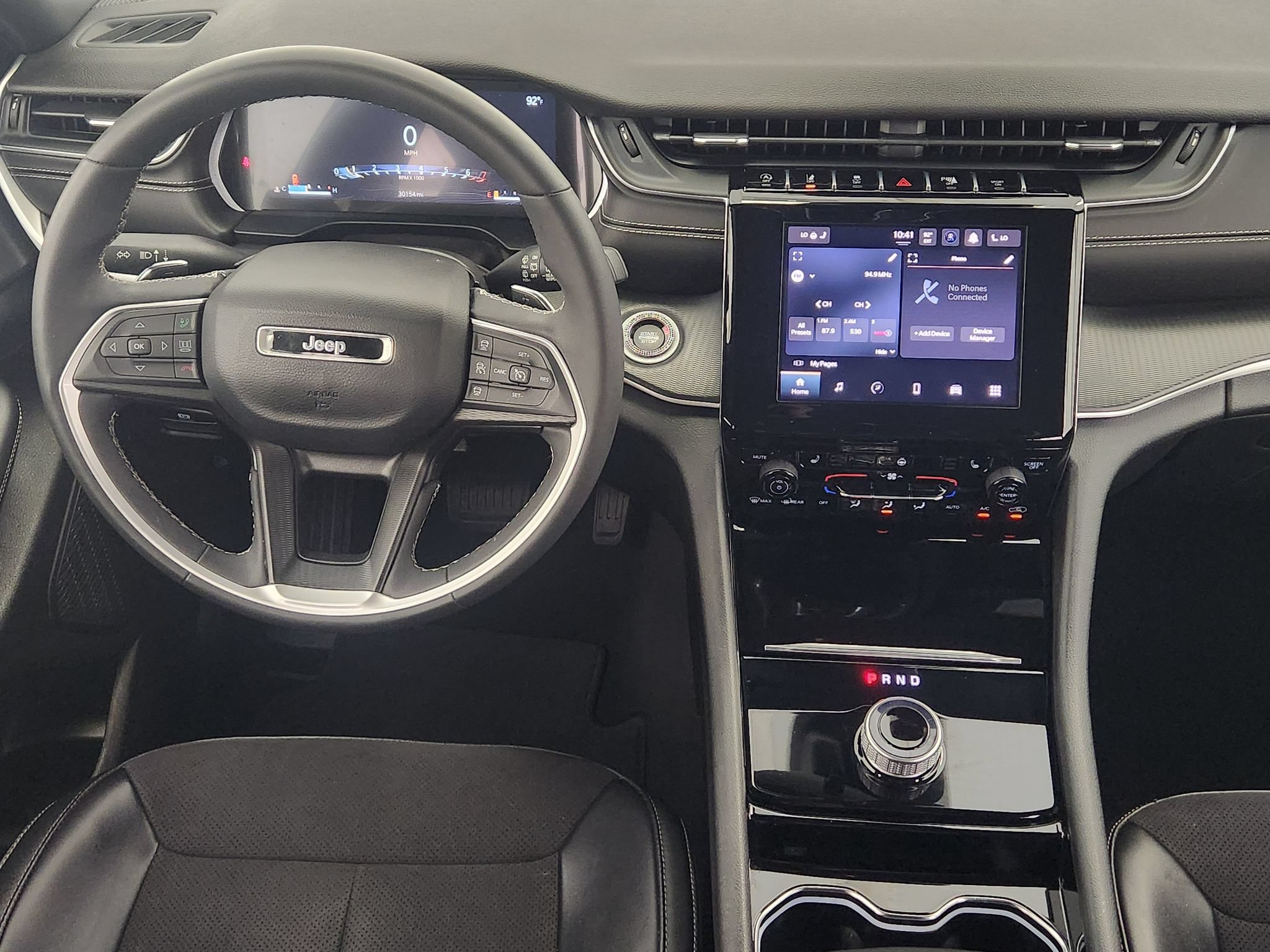 Used 2023 Jeep Grand Cherokee Altitude AWD/4WD image 27
