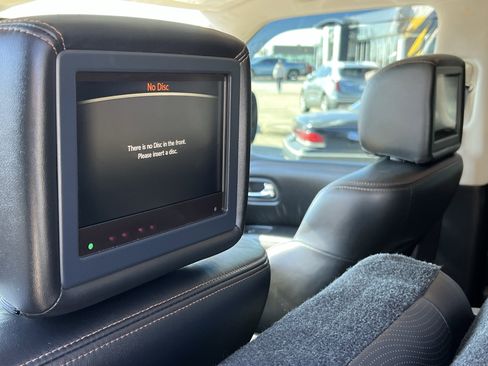 Used 2020 Nissan Armada Platinum w/ Captain's Chairs Package image 28