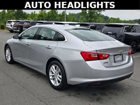 Used 2016 Chevrolet Malibu LT FWD image 5