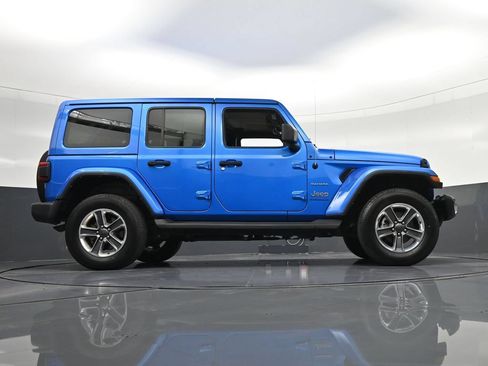 Used 2023 Jeep Wrangler Unlimited Sahara w/ LED Lighting Group AWD/4WD image 30