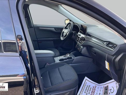 New 2026 Ford Escape Active FWD image 8