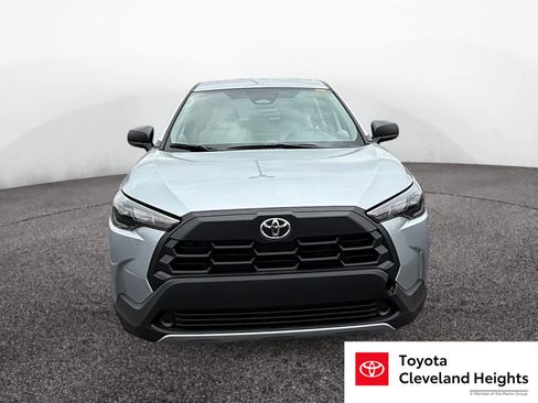 New 2026 Toyota Corolla Cross L image 8