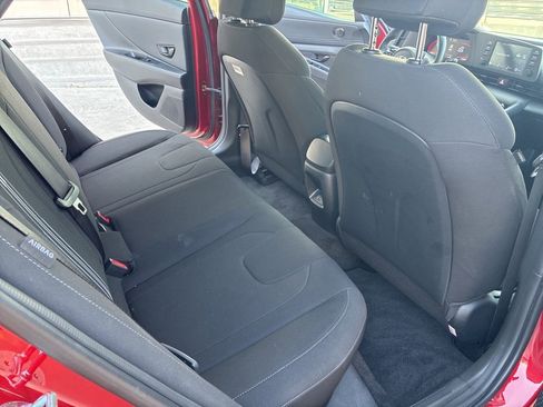 Certified 2025 Hyundai Elantra Sport image 14