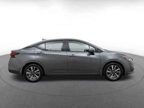 Used 2025 Nissan Versa SV FWD image 9