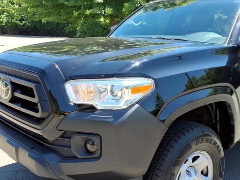 Used 2023 Toyota Tacoma SR AWD/4WD image 28