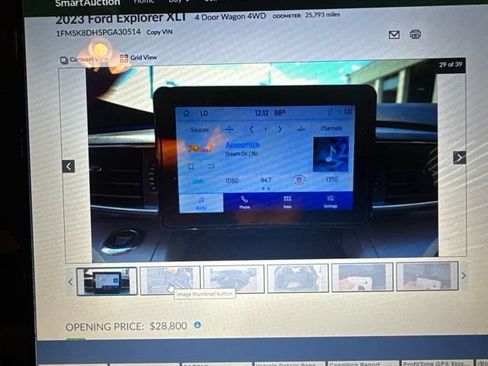 Used 2023 Ford Explorer XLT w/ Equipment Group 202A AWD/4WD image 18