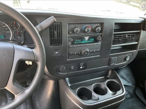 Used 2025 GMC Savana 2500 w/ Driver Convenience Package RWD image 17