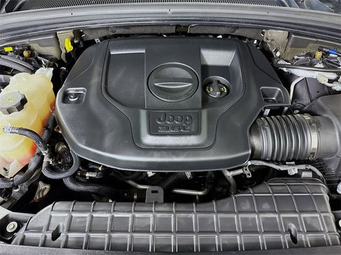 Used 2022 Jeep Grand Cherokee Overland image 36