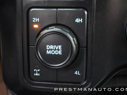 Used 2025 Ford F250 Lariat w/ Chrome Package image 44