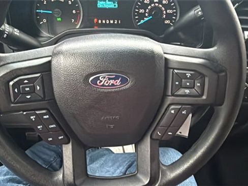 Used 2016 Ford F150 XLT image 19