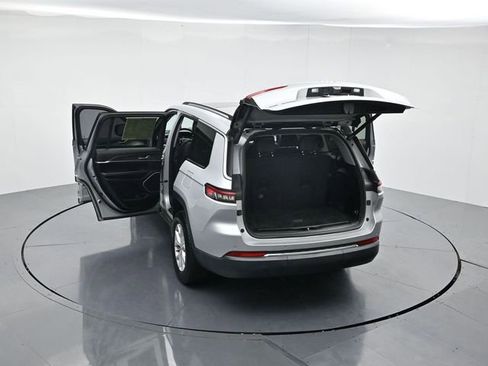 Used 2021 Jeep Grand Cherokee L Limited image 42