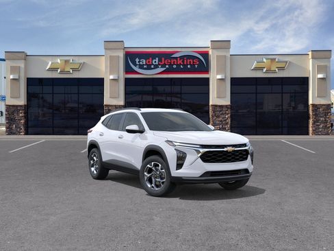 New 2026 Chevrolet Trax LT w/ Driver Confidence Package FWD image 25