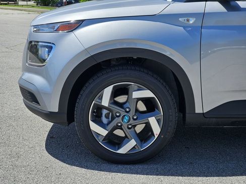 New 2026 Hyundai Venue SEL FWD image 10