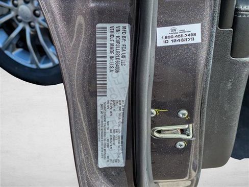 Used 2020 Jeep Cherokee Latitude Plus image 24