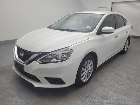 Used 2018 Nissan Sentra SV image 2
