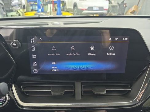 New 2026 Chevrolet Trax RS w/ Sunroof Package image 22