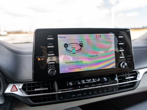 Certified 2022 Toyota Sienna XLE image 31