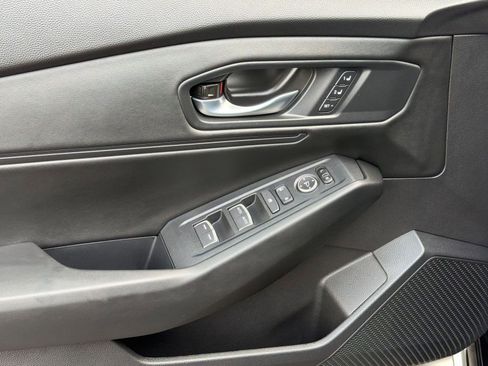 Used 2025 Honda Accord EX-L image 13