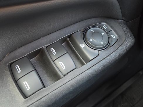 Used 2023 Chevrolet Equinox LT image 22