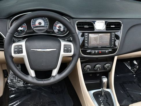 Used 2012 Chrysler 200 Limited FWD image 62