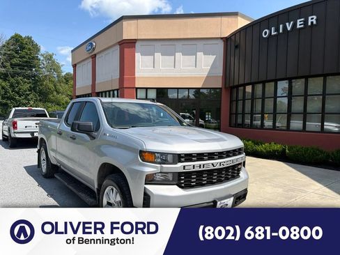 Used 2019 Chevrolet Silverado 1500 Custom w/ Custom Convenience Package AWD/4WD image 1