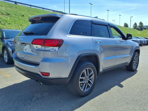 Used 2020 Jeep Grand Cherokee Limited AWD/4WD image 4
