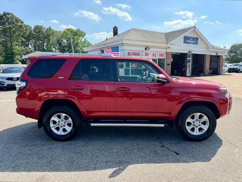 Used 2016 Toyota 4Runner SR5 Premium AWD/4WD image 6
