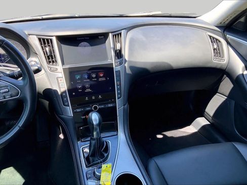 Used 2017 INFINITI Q50 2.0t RWD image 7