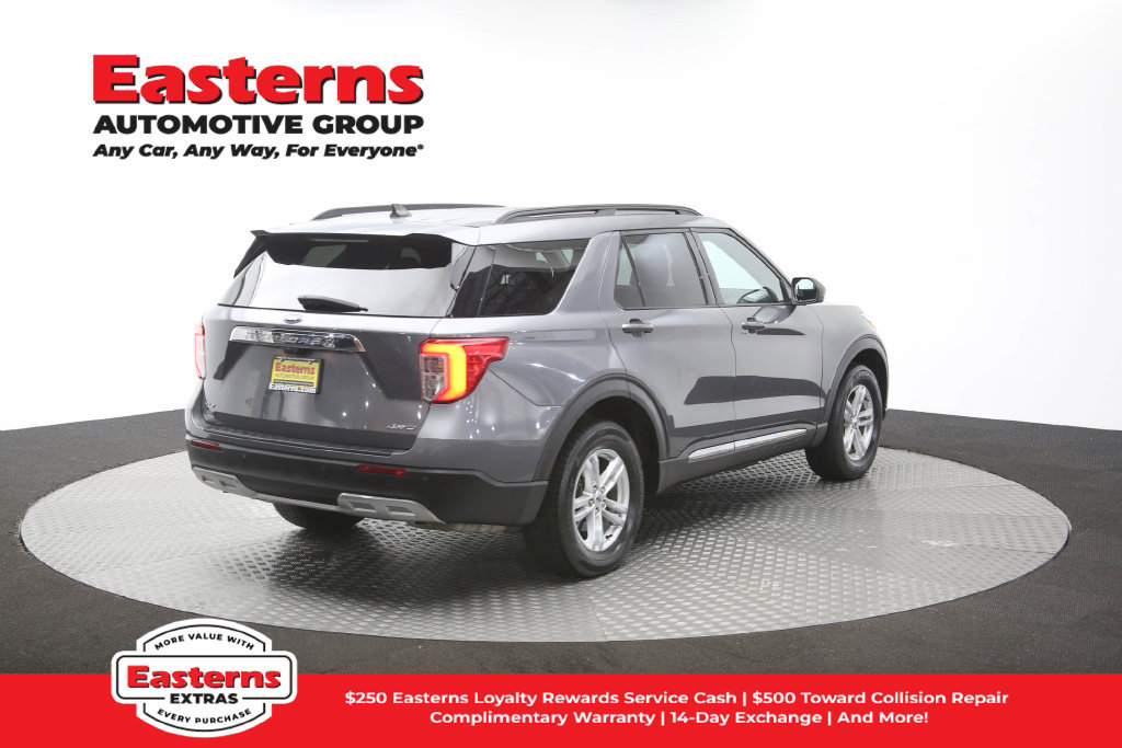 Used 2023 Ford Explorer XLT w/ Equipment Group 202A AWD/4WD image 42