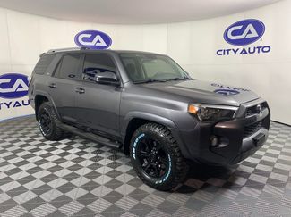 Used 2017 Toyota 4Runner SR5 video 1