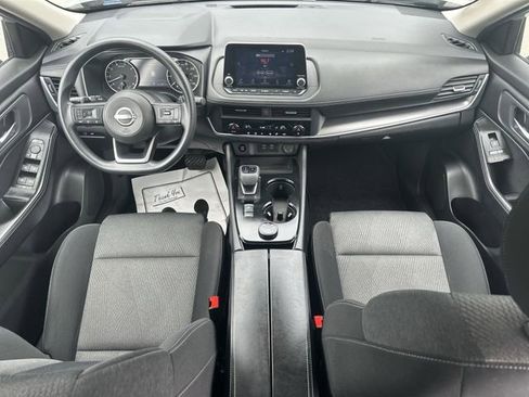 Used 2024 Nissan Rogue SV image 27