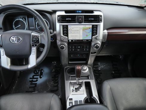 Certified 2022 Toyota 4Runner Limited AWD/4WD image 10