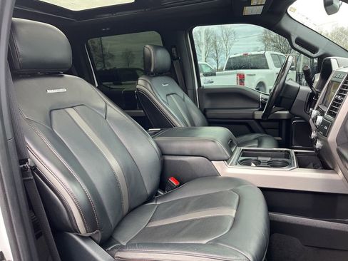 Used 2021 Ford F450 Platinum w/ FX4 Off-Road Package image 15