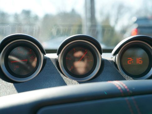 Used 2010 Nissan 370Z Touring w/ Sport Pkg image 34