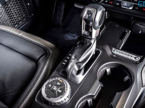 Used 2025 Ford Bronco Outer Banks image 28