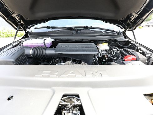 New 2026 RAM 1500 Express AWD/4WD image 19