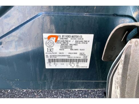 Used 2016 Ford Edge SEL w/ Equipment Group 201A AWD/4WD image 34