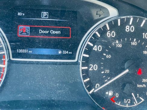 Used 2016 Nissan Altima 2.5 S w/ Power Driver Seat Package FWD image 16