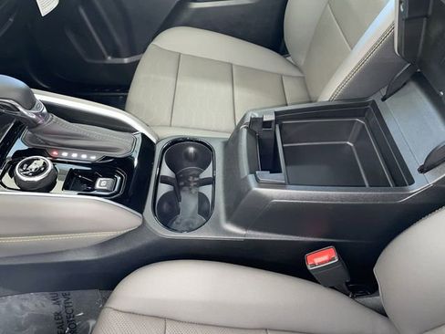 New 2026 Chevrolet Colorado ZR2 w/ Technology Package AWD/4WD image 26