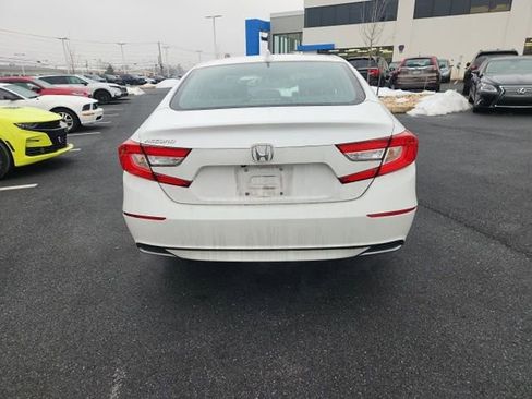 Used 2018 Honda Accord EX image 4