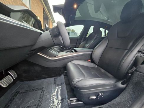 Used 2022 Tesla Model S AWD image 34