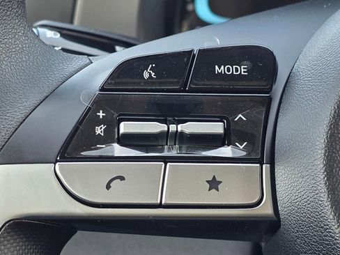 New 2026 Hyundai Elantra SE image 30