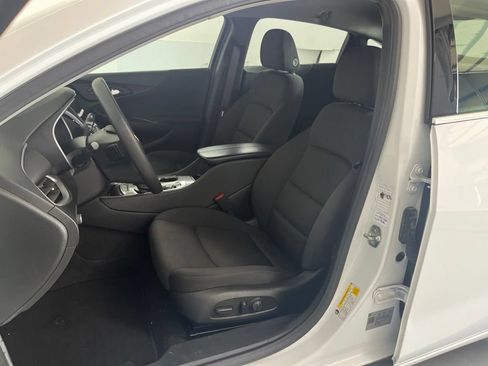 Used 2024 Chevrolet Malibu LT FWD image 18