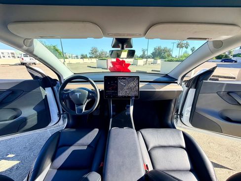 Used 2021 Tesla Model Y 2WD image 26