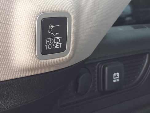 Certified 2024 Jeep Grand Cherokee Limited 4xe image 12