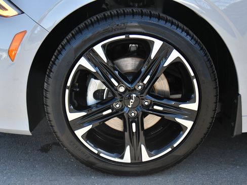 Used 2024 Kia K5 GT-Line w/ GT-Line Premium Package FWD image 12
