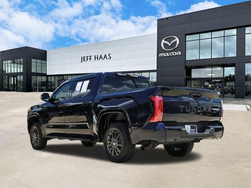 Used 2023 Toyota Tundra Platinum AWD/4WD image 2