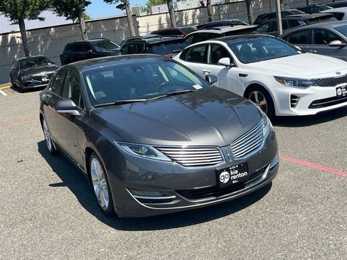 Used 2016 Lincoln MKZ Hybrid w/ Equipment Group 600A Reserve FWD image 7