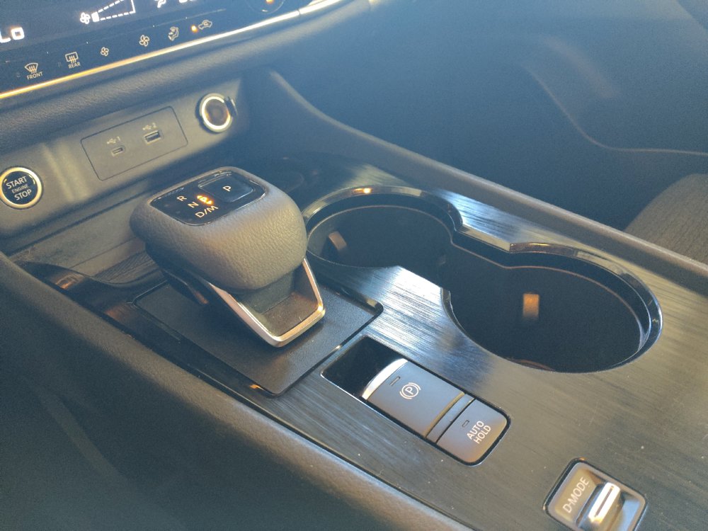 Used 2021 Nissan Rogue SV FWD image 26